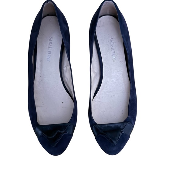 Sarah Flint Women's Navy Blue Flats - Picture 1 of 3